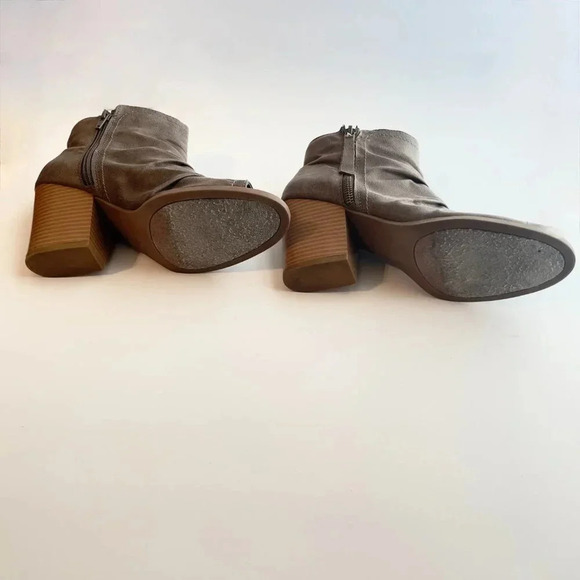 Charming Charlie Open-Toe Ankle Booties Size 7 Color Taupe Heel 3" Inside Zipper - Picture 8 of 9